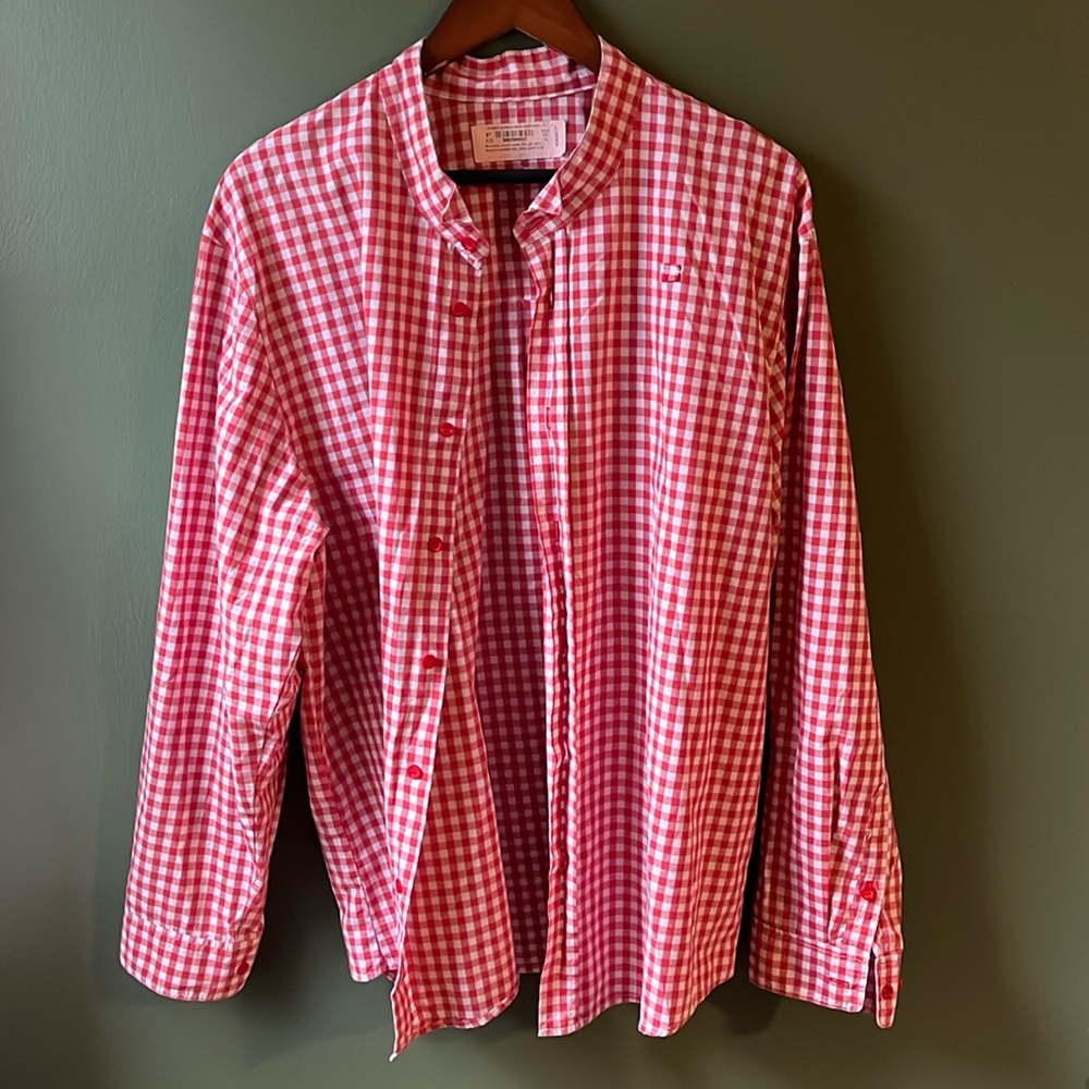 Disney World Wide Services - Male XL Red & White Plaid Server Shirt Vintage